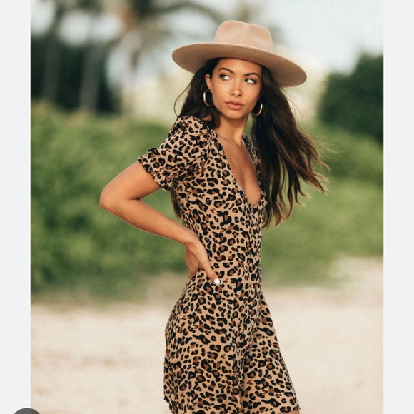 NWOT XIX Palms mini Léopard dress. - Picture 2 of 7